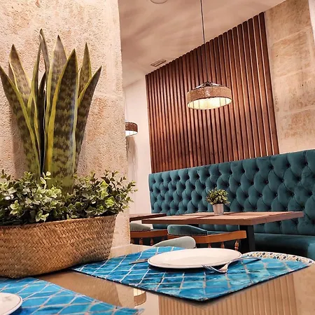 Hotel Arcos Catedral 3*