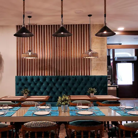 Arcos Catedral Hotell 3*