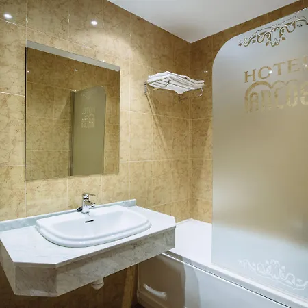 Hotell Arcos Catedral