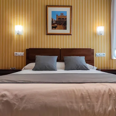 Hotell Arcos Catedral