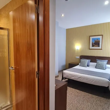 Hotel Arcos Catedral 3*
