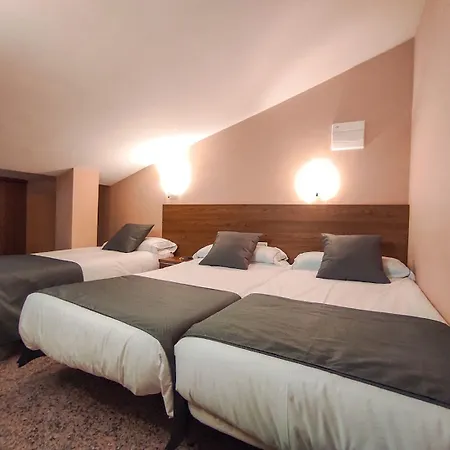 Hotel Arcos Catedral 3*