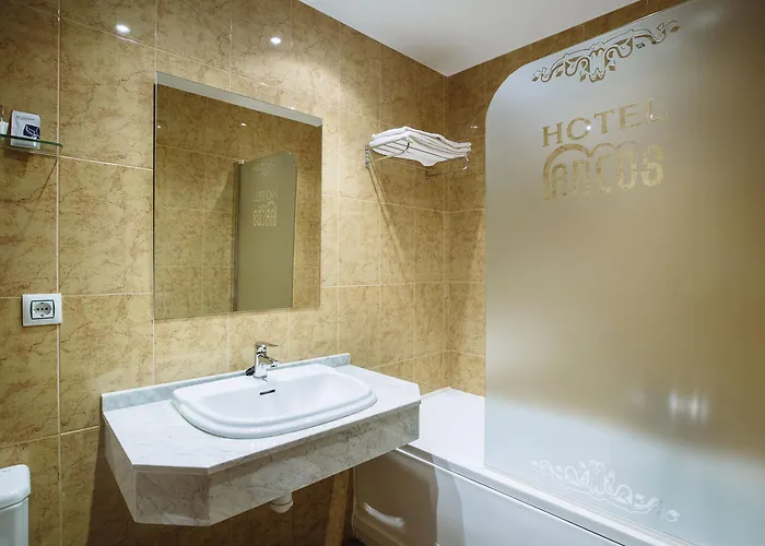 Hotel Arcos Catedral