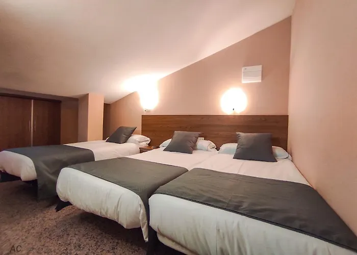 Hotel Arcos Catedral 3*